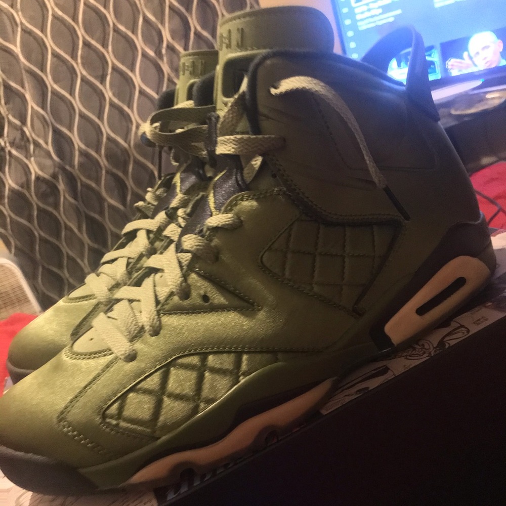 Air Jordan 6s pinnacle